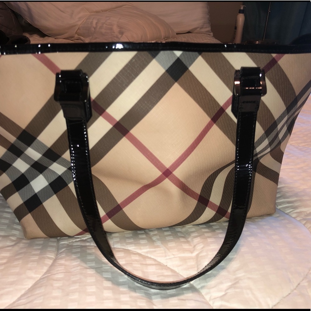 Authentic Burberry cnpansim1pan bag